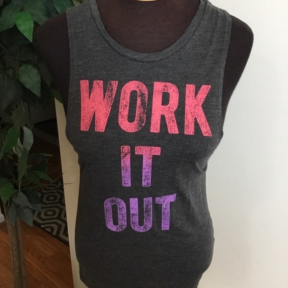 So Set 2 workout tanks size small - Picture 10 of 15
